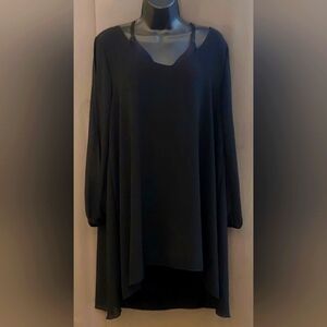 V-Neck Chiffon Hem Top from Roman {F0054}